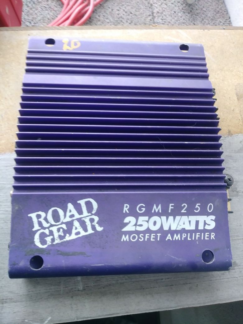 Road gear amplifier. Rgm 250 250 watts moseft amplifier