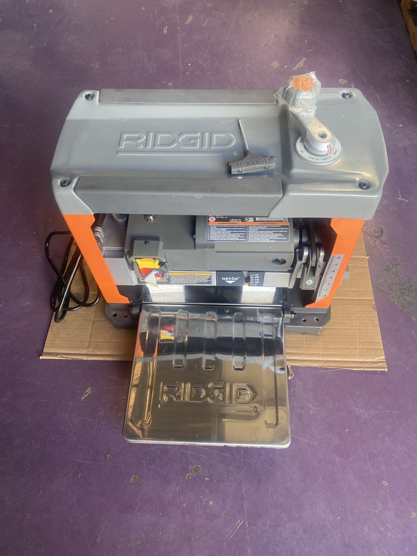 Rigid 13” Planer 