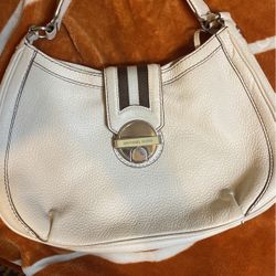 Michael Kors Leather Purse In Perfect Condition Like New Asking $35