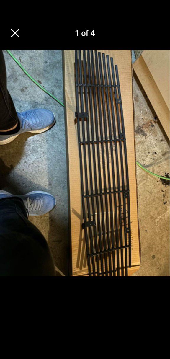 Front Grill For A 2008 Infinity 