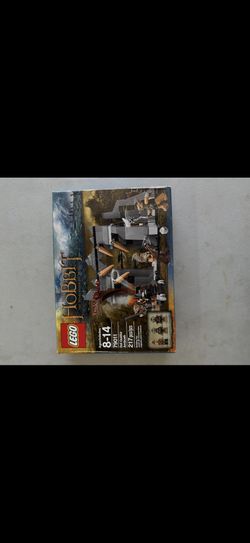 LEGO Dol Guldur Ambush 79011 The Hobbit 217 Pieces Boxed Set Ages 8-14