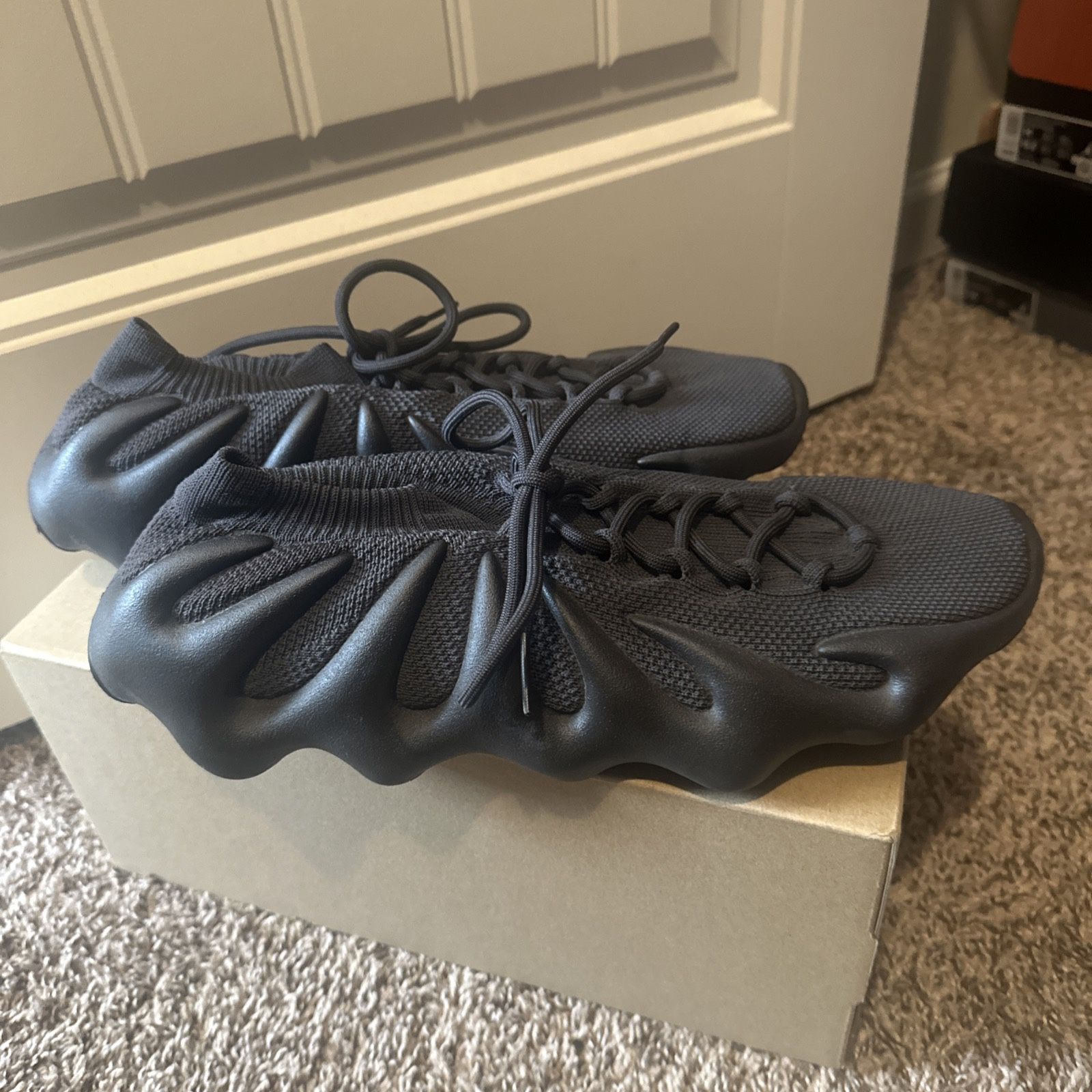 Yeezy 450 utility Black size 14