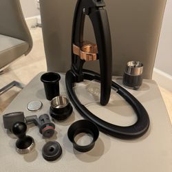 Flair Espresso Maker Signature Manual Lever Espresso Machine with Stainless Steel Tamper, Pressure Gauge