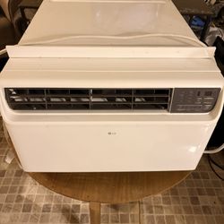 1200 BTU LG Smart AC Window Unit With Smart WiFi Connectivity 