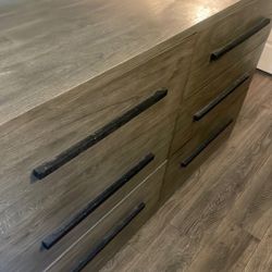 Queen Bedroom Set