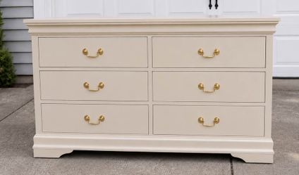 Refinished 6-Drawer Dresser – Cream + Gold – Free Delivery