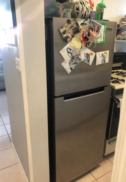 Magic chef stainless steel refrigerator