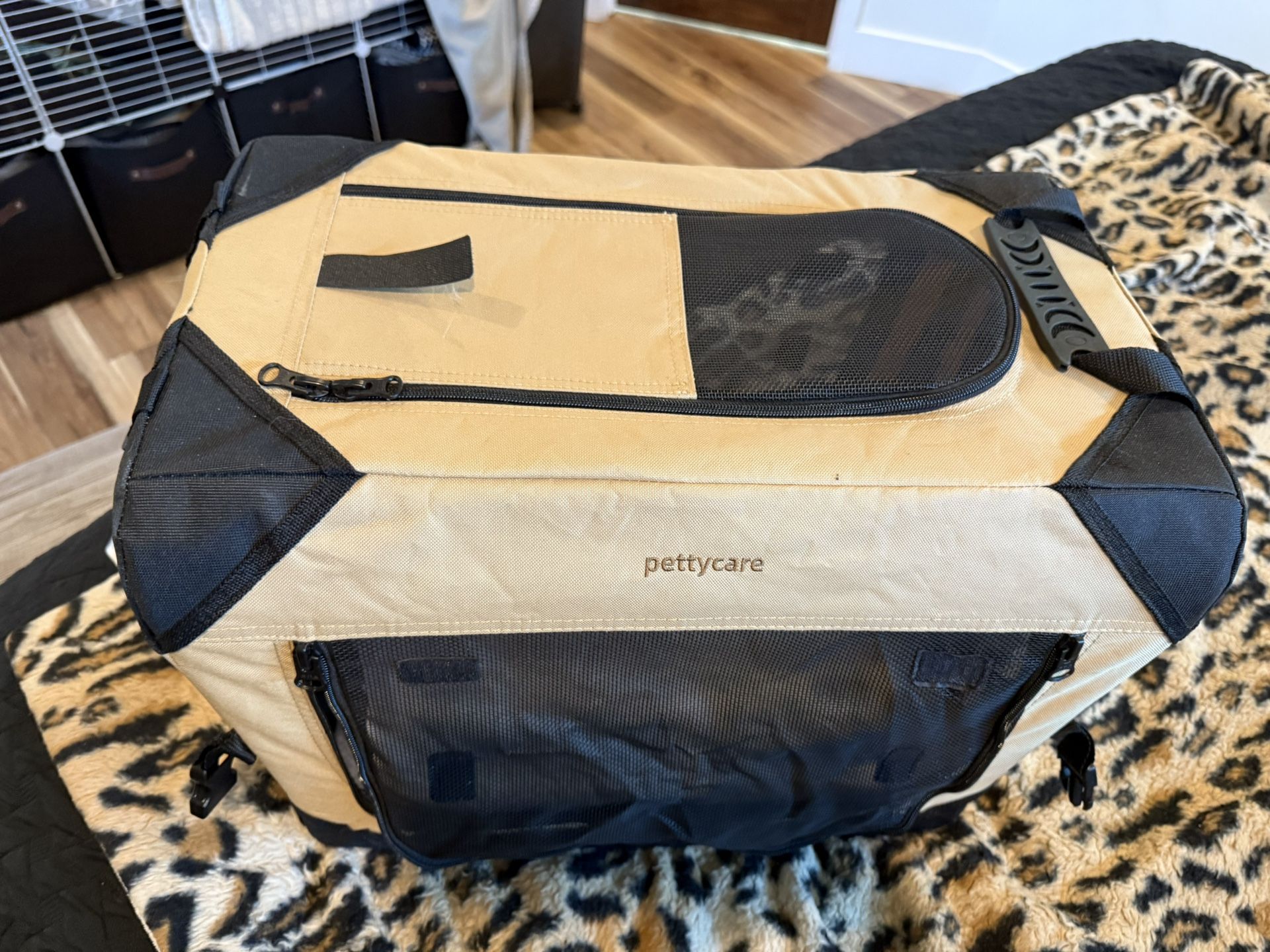 New Portable Soft Sided Dog Kennel