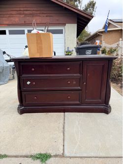 Wood Dresser