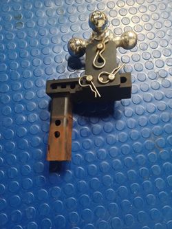 B&W Adjustable Trailer Hitch Ball Mount