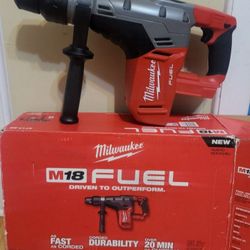 Milwaukee Sds Rotary Hammerdrill 