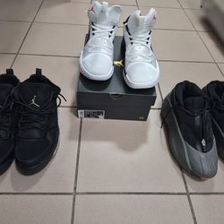 Size 10/10.5 US , LIKE NEW