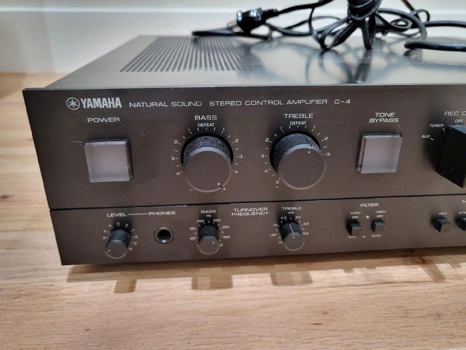Yamaha C-4 Amplifier Preamplifiee