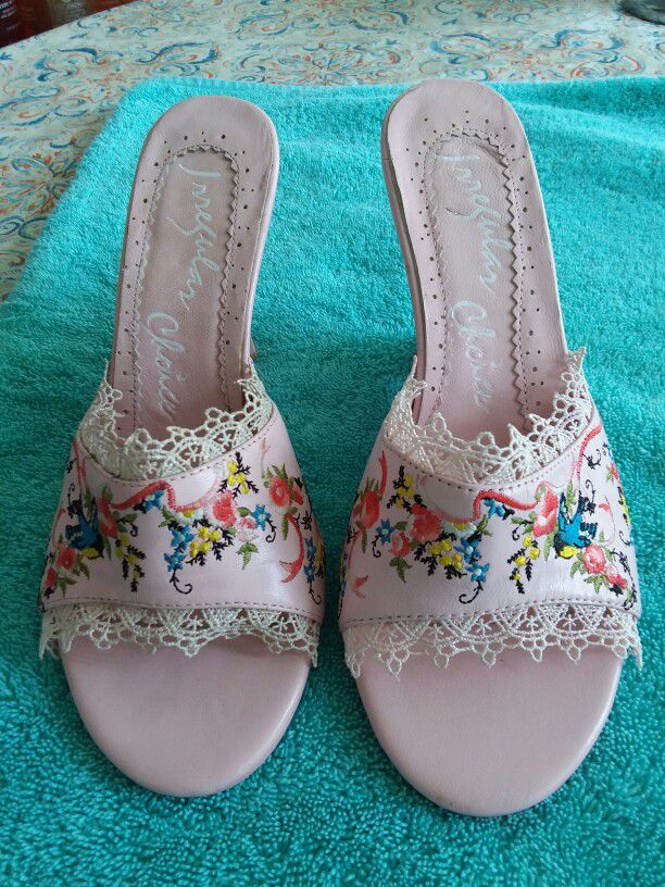 Truly Special " Irregular Choice" Pink Embroidered Mules Size 6 1/2- 7