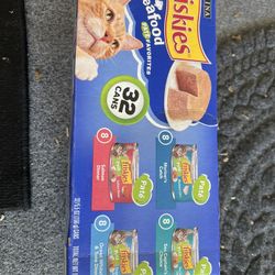 30 Cans Of Paté Cat Food