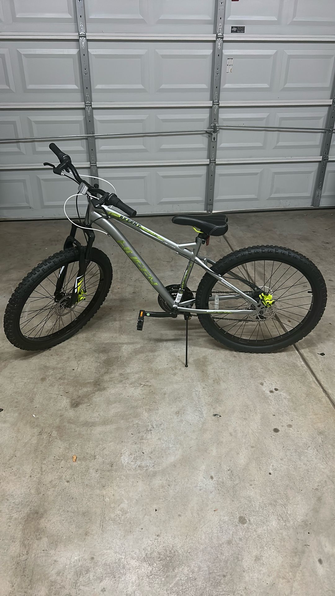 Brand New Adult Bike « huffy »