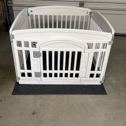 Dog/Animal Cage With Absorbent Pads