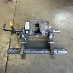 5th Wheel  Slide Hitch