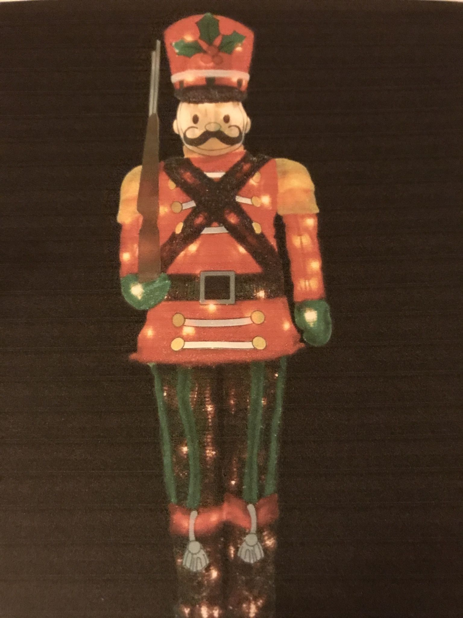 New 2 Set 5’ Lighted 3D Toy Soldiers, Multicolored $159