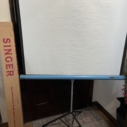 Projector Screen
