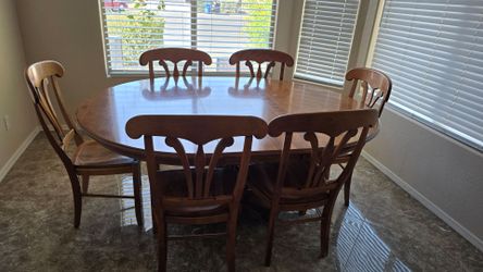 Dinning Table