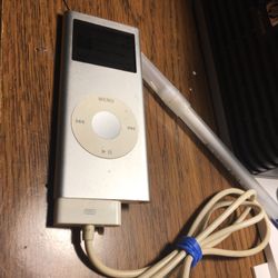 Assorted ipod nanos