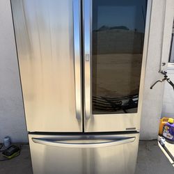 Refrigerador LG Stainless Steel Everyting Work good.