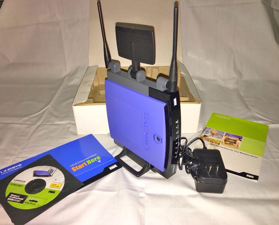 Cisco-Linksys WRT300N Wireless-N Broadband Router 4 Port, Setup CD, Power Cable