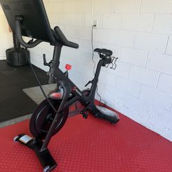 Peloton Bike