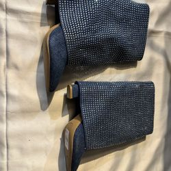 *NEW* Women’s Boots Size 9