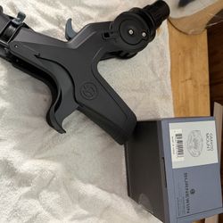 Burnewiin RH 5710 Rod Holder With GM 400 Mount