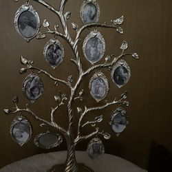 Family Tree Photo Hanger 10$