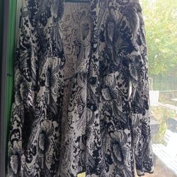 Black & White Paisley Patterned 2 Button Cardigan LARGE