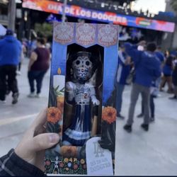 dodgers dia de los muertos bobblehead 2024