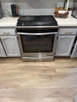 Whirlpool Stainless Steel Gas Range