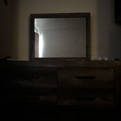 6 Drawer Dresser With Mirror 