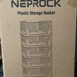 Closet storage shelves 