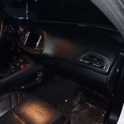 2017 Dodge challenger SRT dashboard 