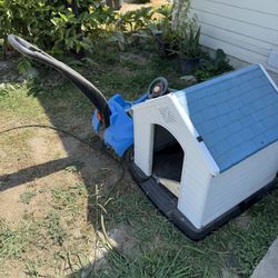 Dog House 