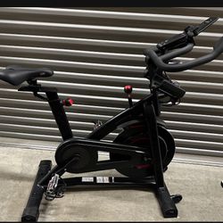 Bowflex C6 Bike And Mat 