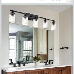 Beautiful Vanity Bathroom Light New In Box $55