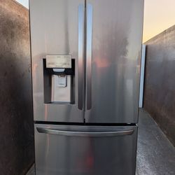 LG Thin Q Refrigerator/3 Months Of Warranty And Free Local Delivery 