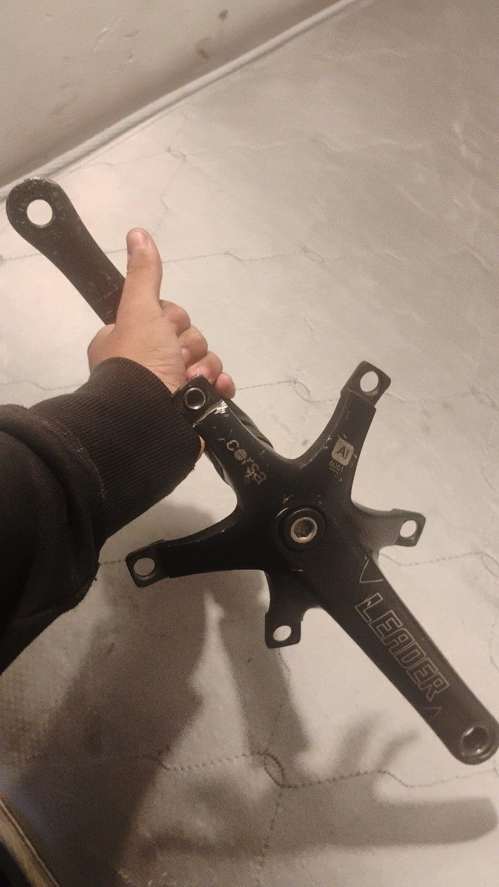 Leader Corsa crankset 