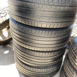 18” 4 Used Tires Michelin 265/60R18