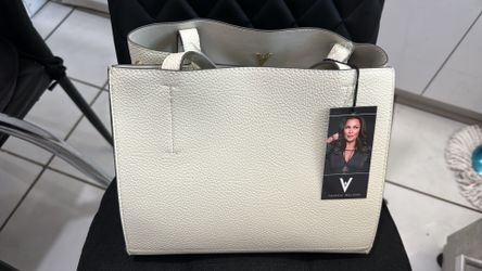 Women purse for sale not free ask for price