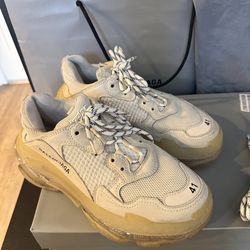 Balenciaga Triple S Clear Sole - Size 41 (9-9.5)