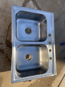 Kitchen sink 50 / Moen Faucet 50