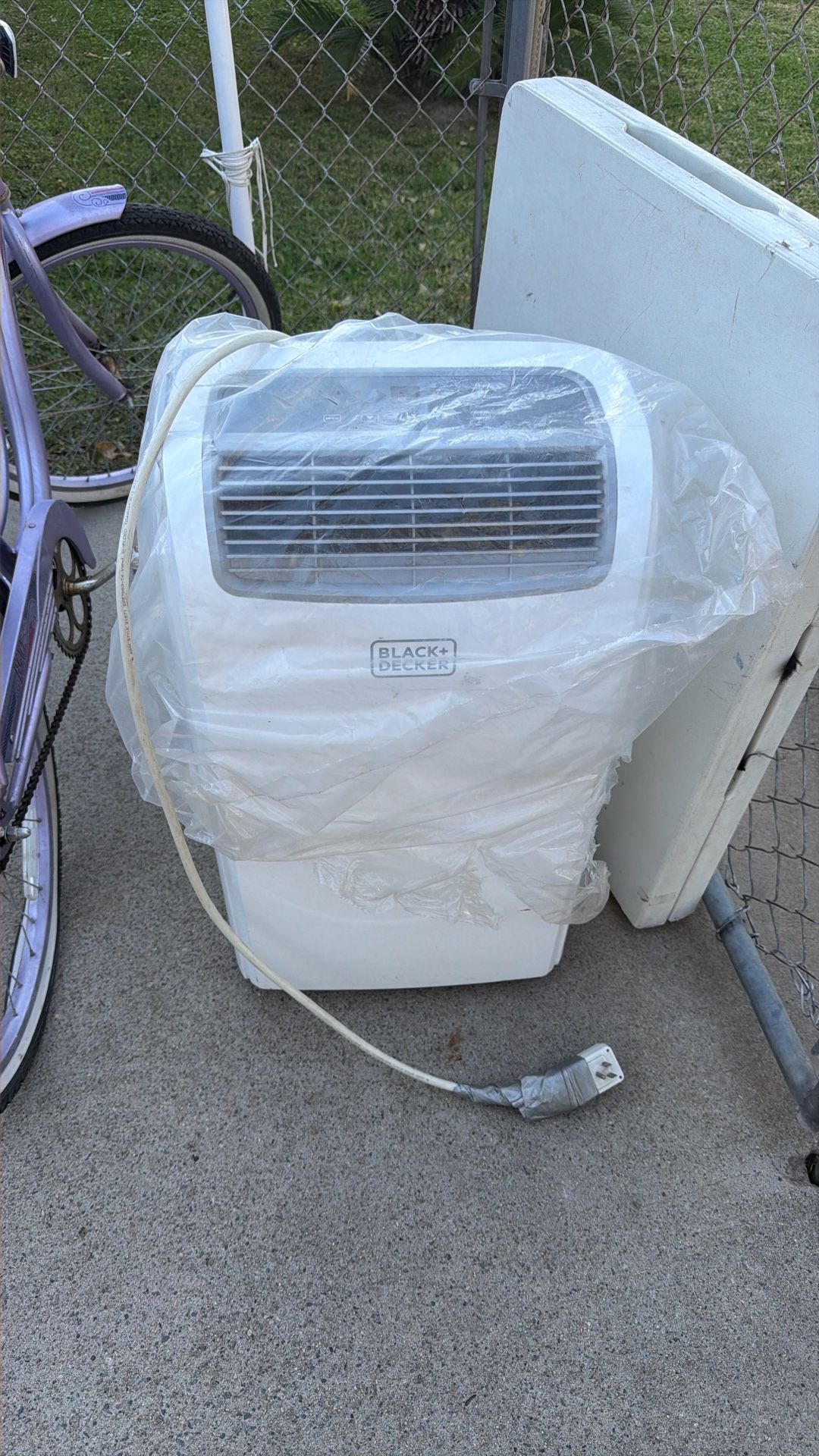 BLACK & DECKER AC UNIT