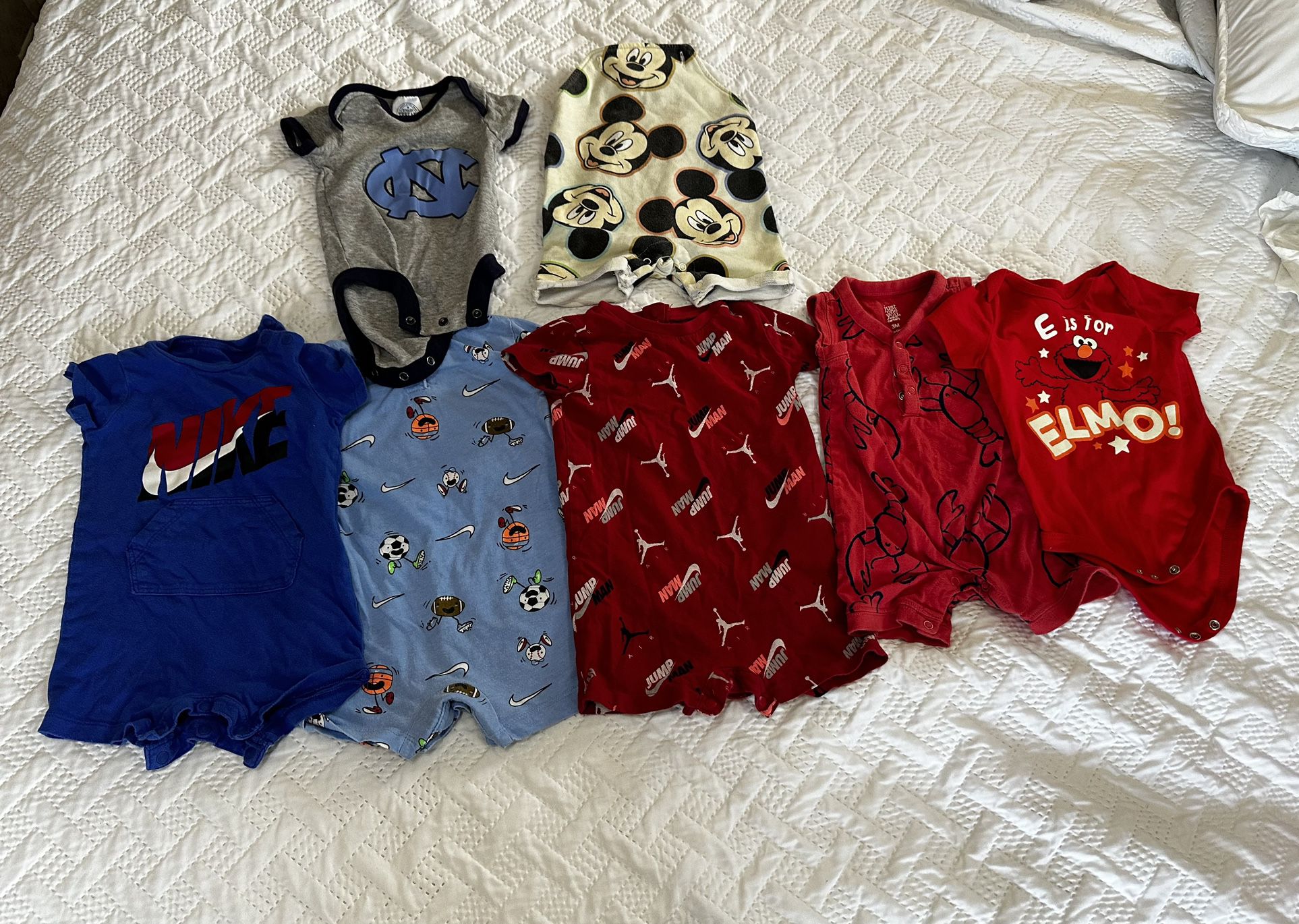 baby clothes/ Ropa De Bebe 