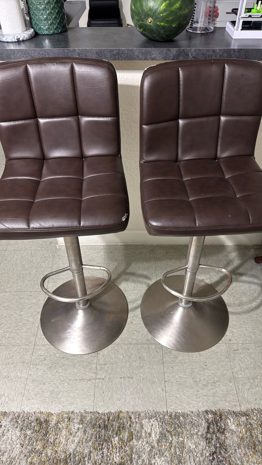 2 Bar Stools